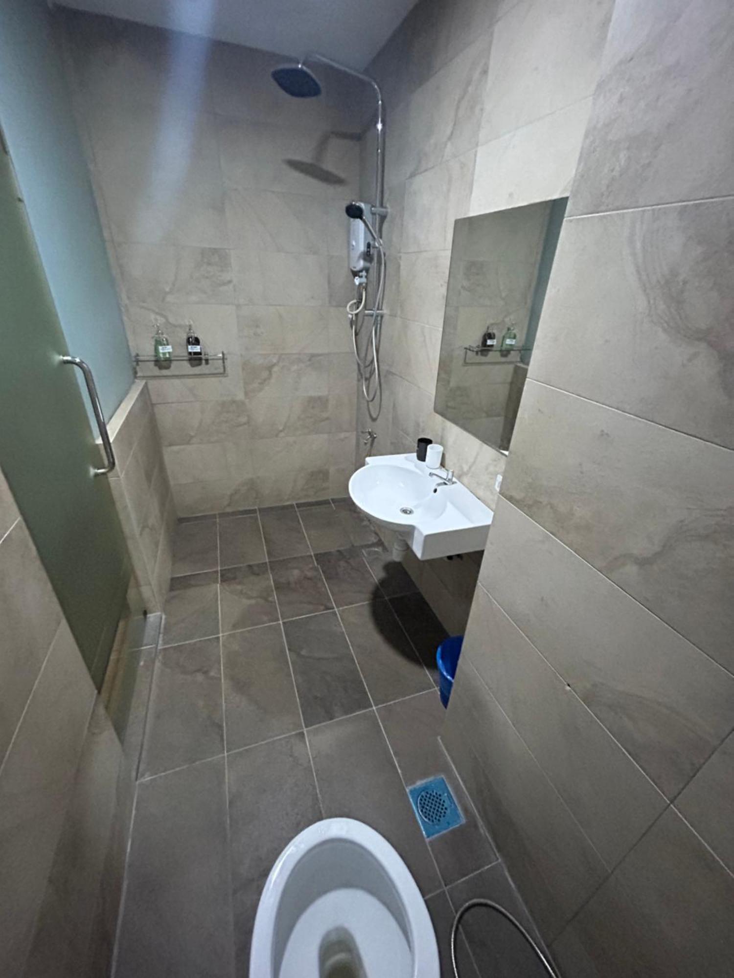 Roxy Apartment Кучінг Номер фото