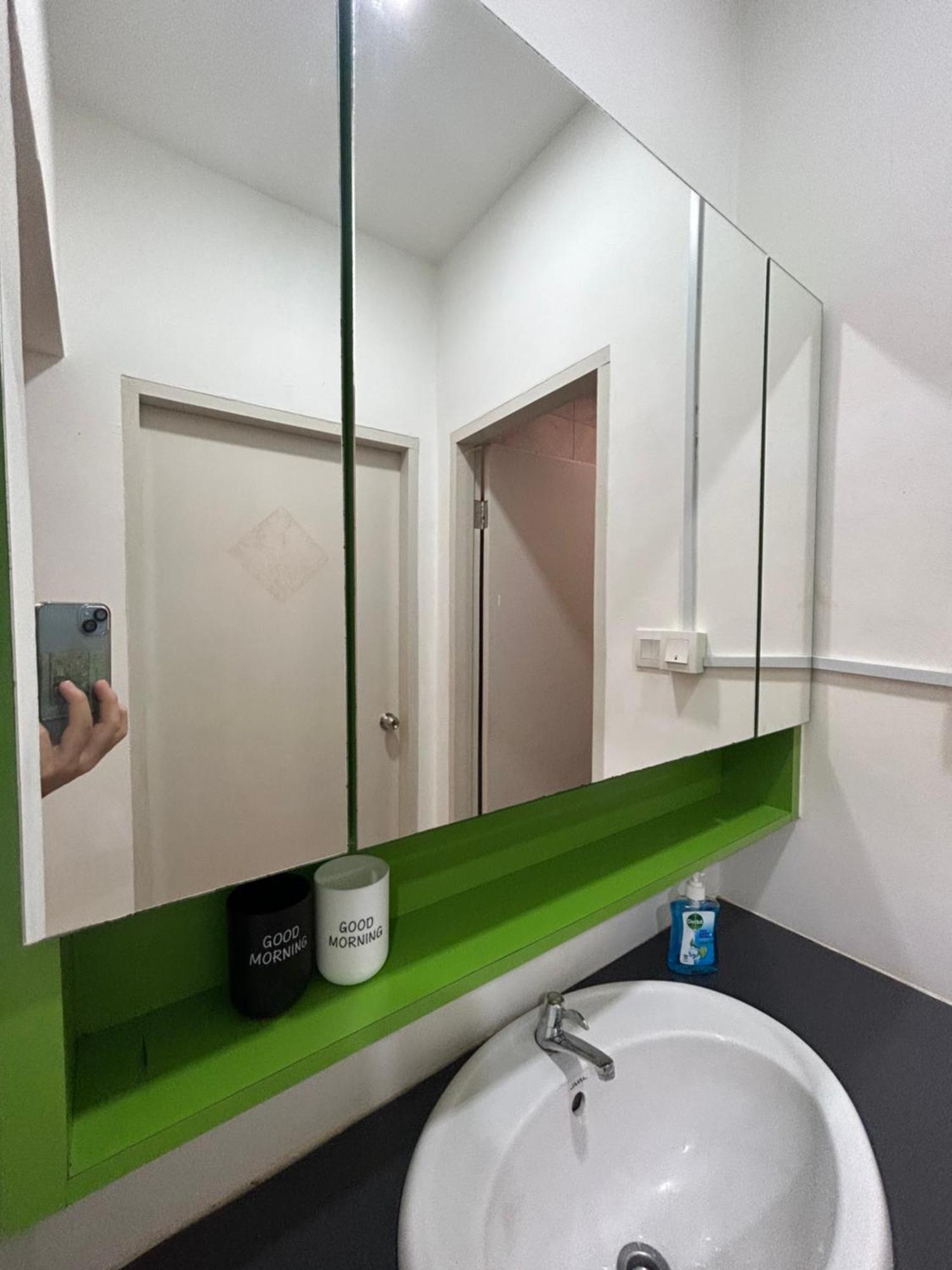 Roxy Apartment Кучінг Номер фото